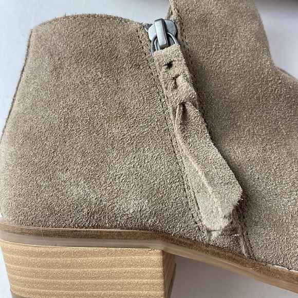 Dolce Vita | Suede ankle boots | Size 8.5 - Picture 9 of 12